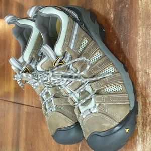 KEEN Utility Flint Women's LoCut Steel Toe Work Shoe